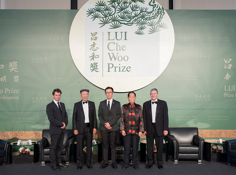 Inaugural prize presentation ceremony of LUI Che Woo Prize – Prize for World Civilisation was held to recognize the significant contributions to world civilization by these three laureates: Sustainability Prize: Prof Yuan Longping Welfare Betterment Prize: Médecins Sans Frontières Positive Energy Prize: James Earl “Jimmy” Carter, Jr